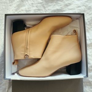 Brand new Everlane cream leather boots size 10